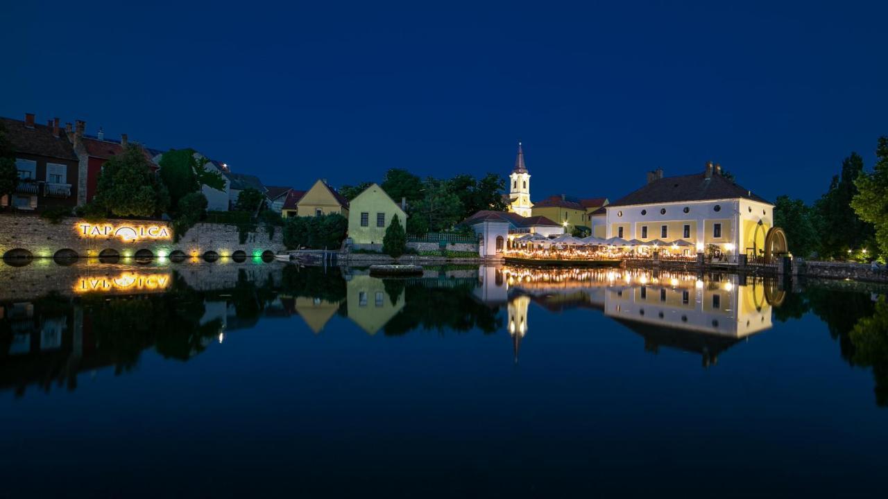 Hotel Gabriella Тапольця Екстер'єр фото